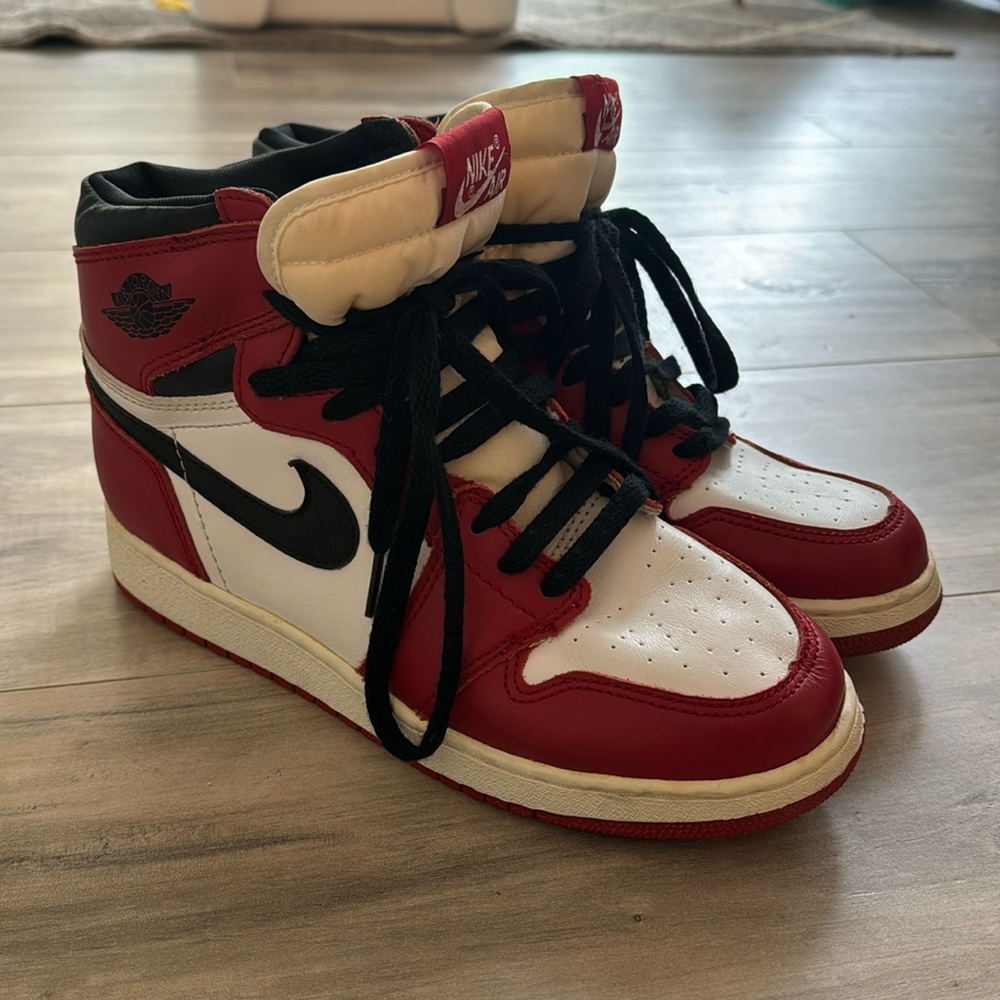 Nike Jordan 1s Size 6Y